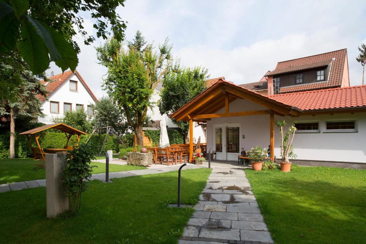 Hôtel Gasthaus Zur Wolfsschlucht à Sugenheim Extérieur photo
